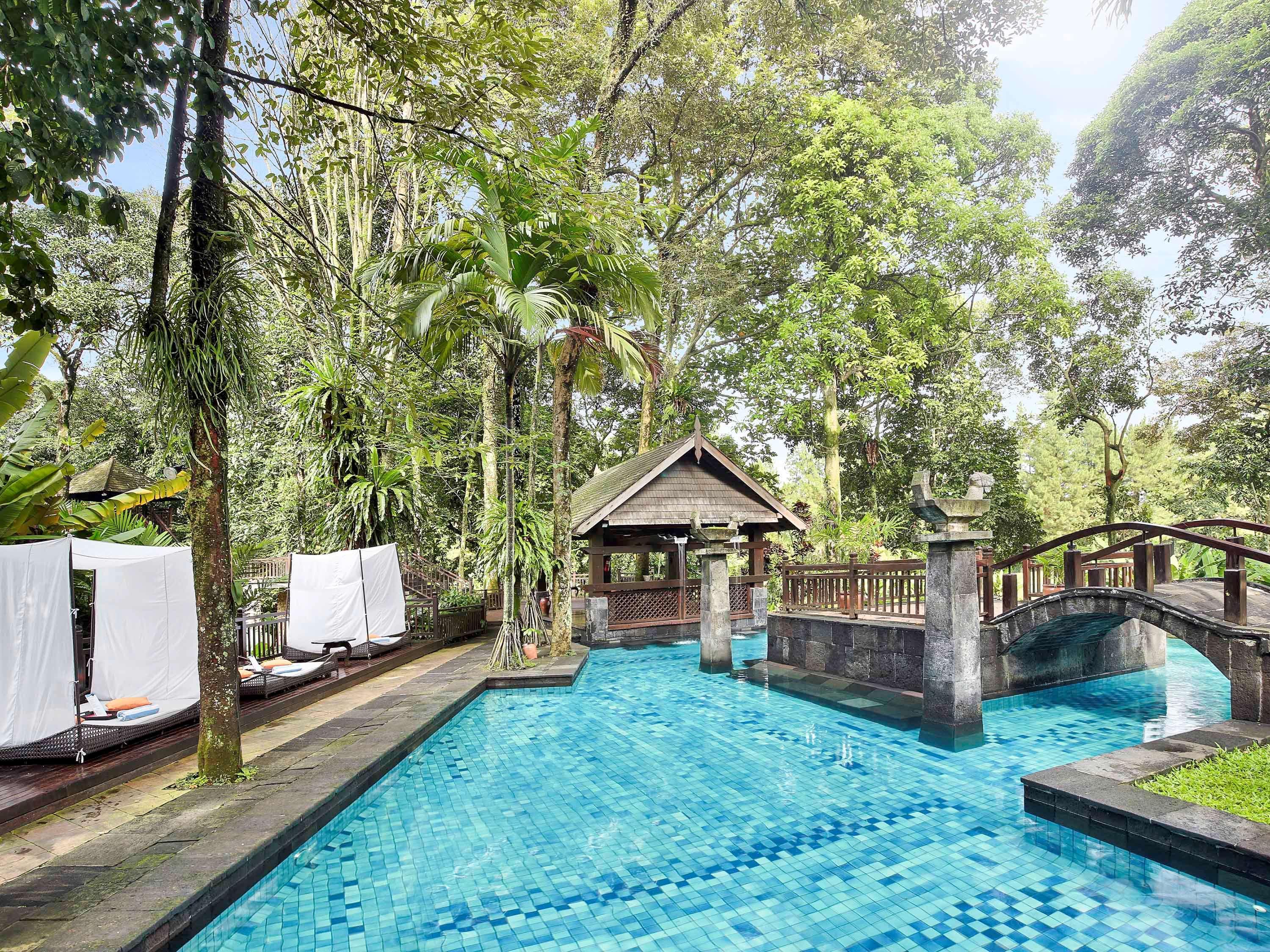 Novotel Golf Hotel 5*